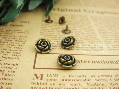 義烏市珍博服裝輔料 專業(yè)批發(fā)金屬帽釘，廠家直銷，品質(zhì)保證